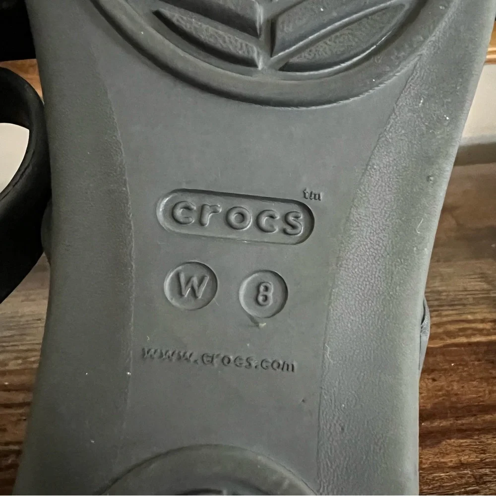 Crocs Black Kelli Iconic Rubber‎ Straps Flat Sandals women's 8 - Picture 9 of 11